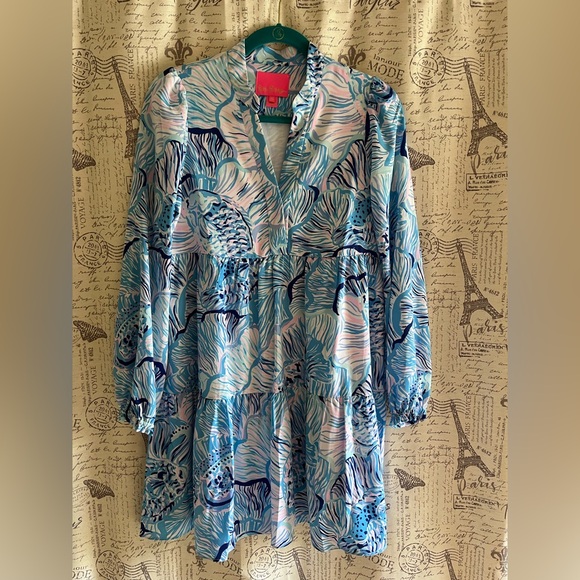 Lilly Pulitzer Dresses & Skirts - Lilly Pulitzer Blue and Pink Long Sleeve Dress